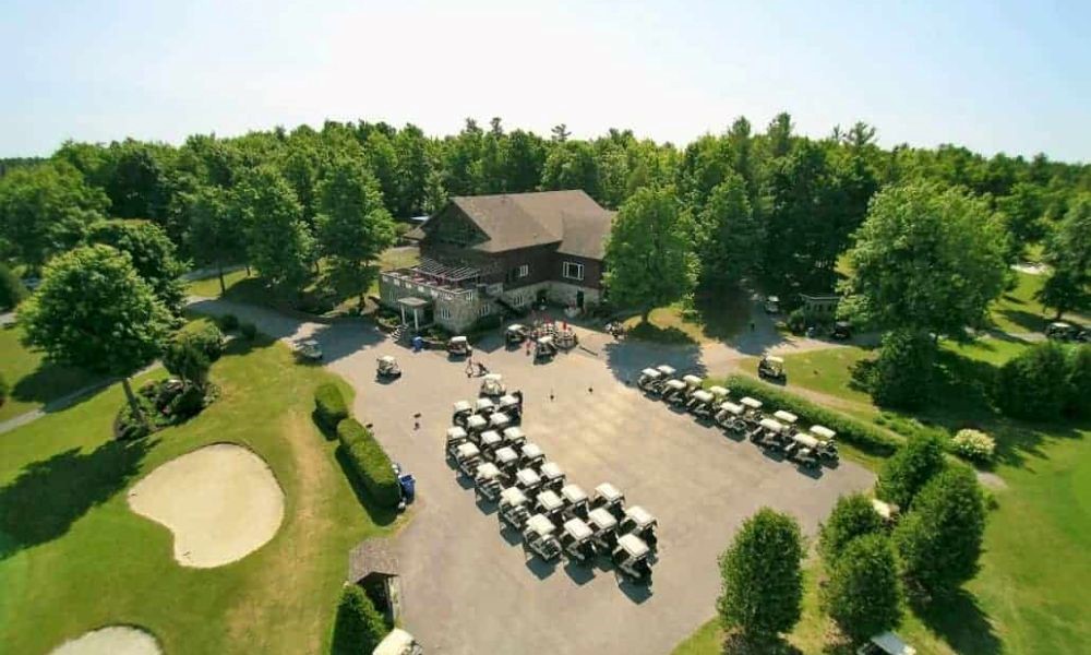 
       Golf International 2000