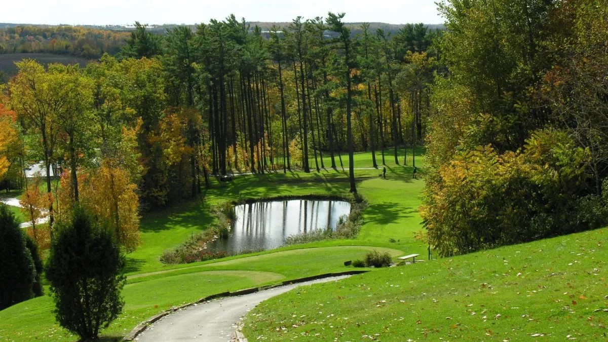 Golf: Le Versant / Les Braves in Terrebonne, Quebec